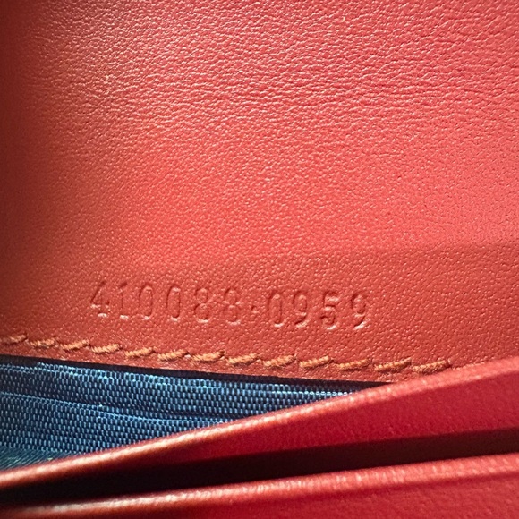 Gucci Coated GG Supreme Blooms Compact Wallet - Authentic - Picture 9 of 15